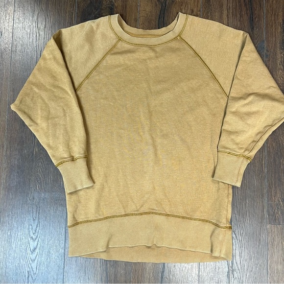 Aerie Camel Crewneck Sweatshirt SZ XS - Picture 1 of 4